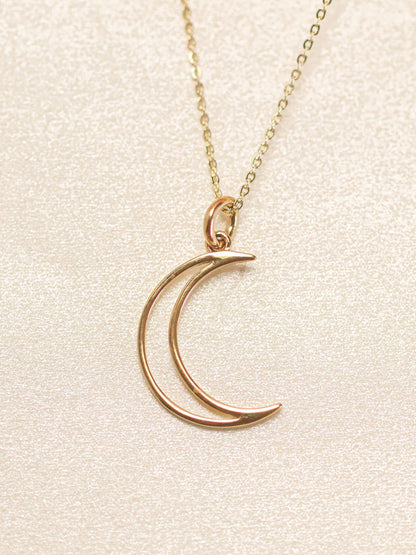 Design The Crescent Moon Necklace