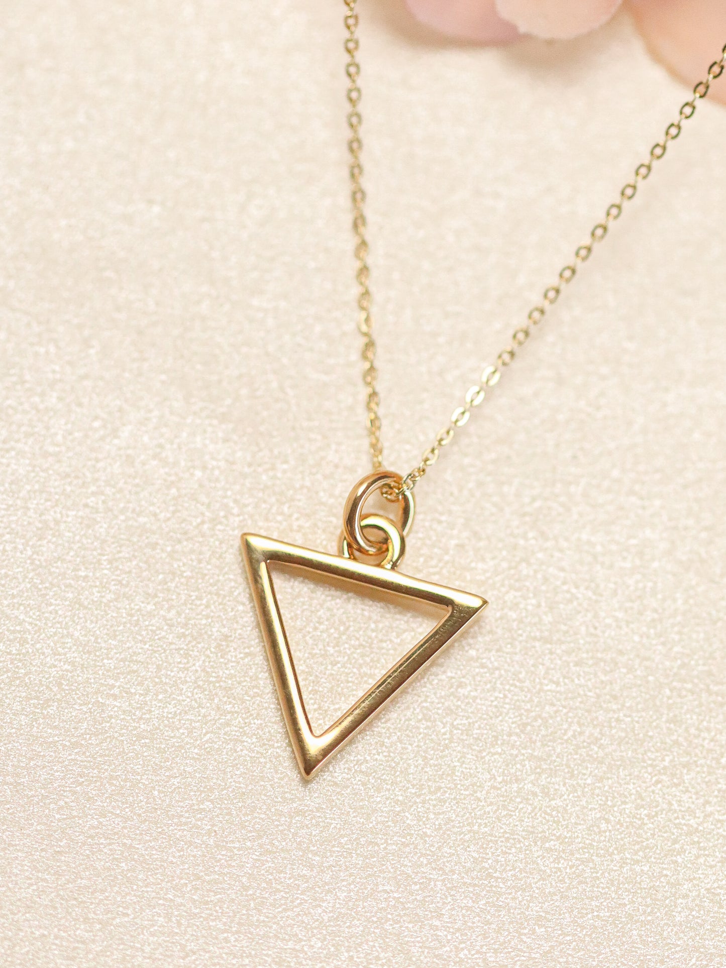 Design The Triangle Necklace (Copy)