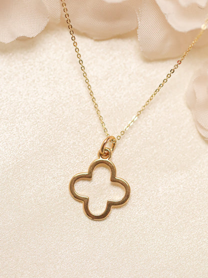 Design The Clover Necklace