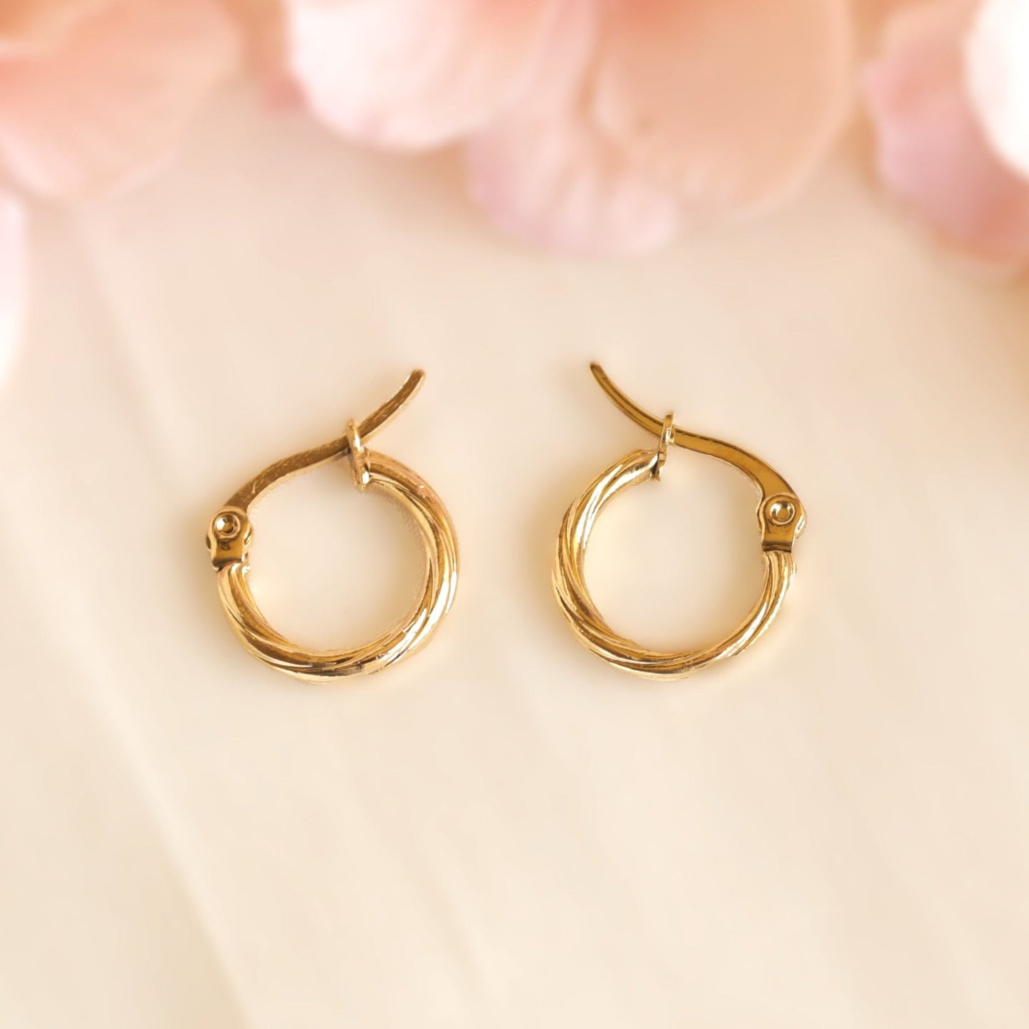 Riley Twist Hoops