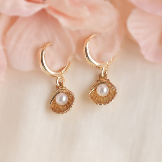 *Shelly Pearl Earrings