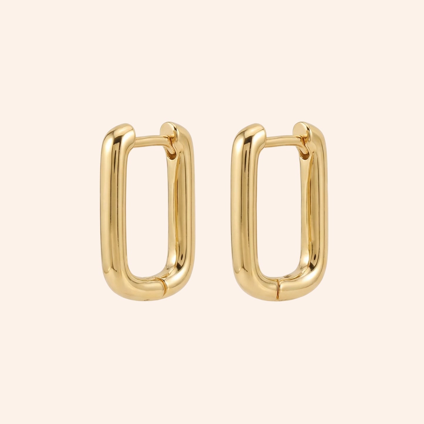 Naomi Hoops