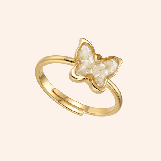 The White Evelynn Ring