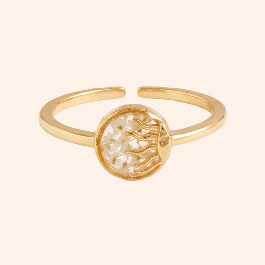 The White Ariah Ring